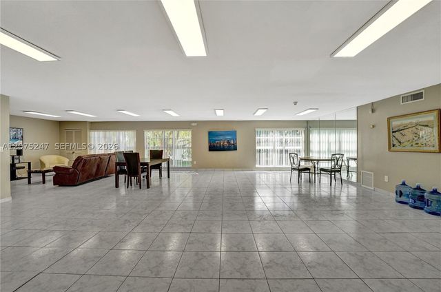 201 178th Dr 403, Sunny Isles Beach, FL 33160