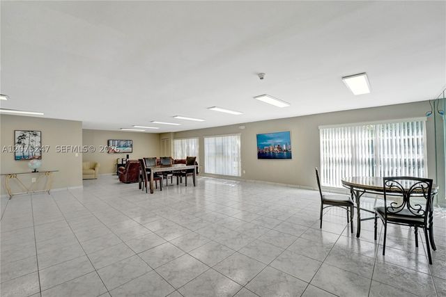 201 178th Dr 403, Sunny Isles Beach, FL 33160