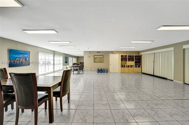 201 178th Dr 403, Sunny Isles Beach, FL 33160