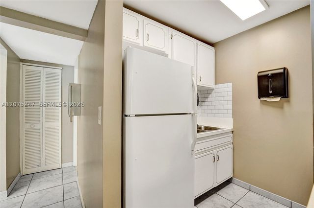 201 178th Dr 403, Sunny Isles Beach, FL 33160