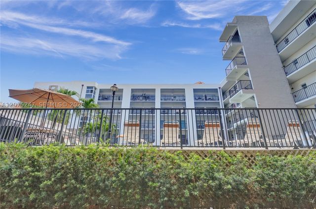 201 178th Dr 403, Sunny Isles Beach, FL 33160