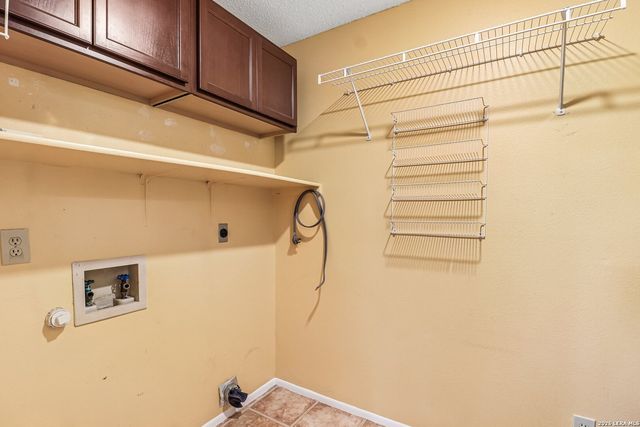 3733 Davenport, Schertz, TX 78154