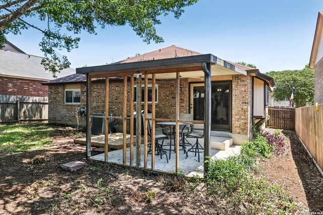 3733 Davenport, Schertz, TX 78154