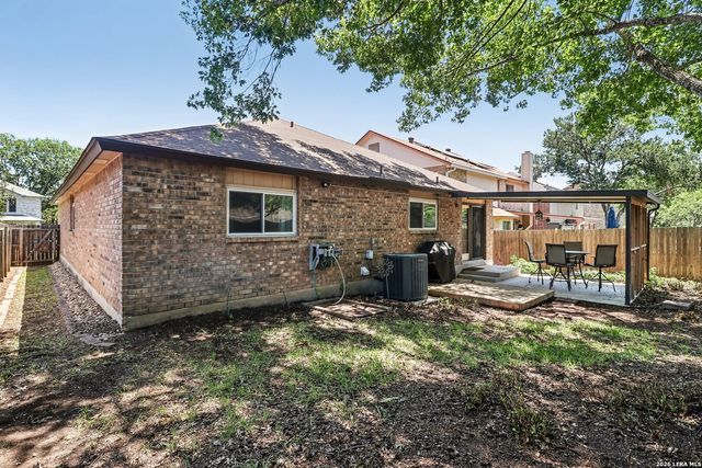 3733 Davenport, Schertz, TX 78154