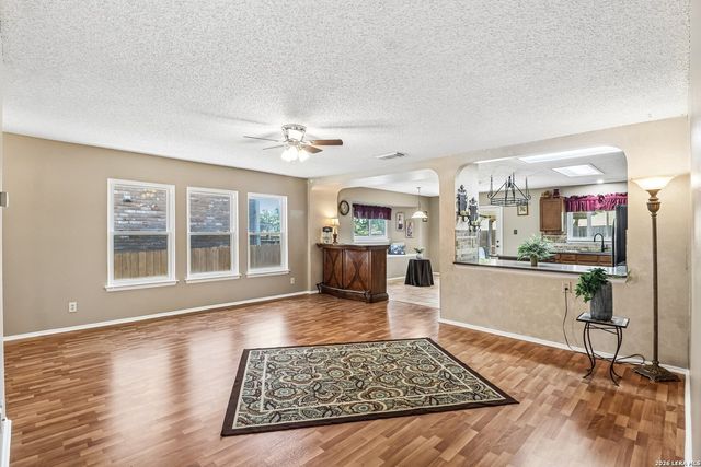 3733 Davenport, Schertz, TX 78154