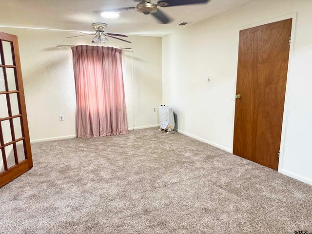 4393 W State Highway 7, Crockett, TX 75835