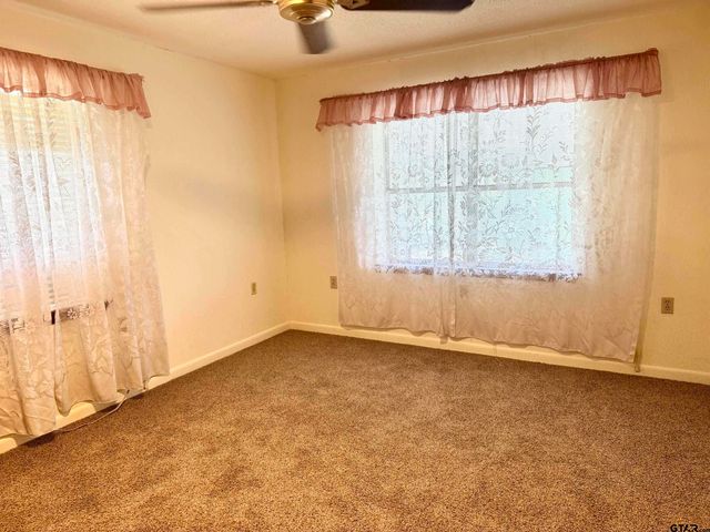 4393 W State Highway 7, Crockett, TX 75835