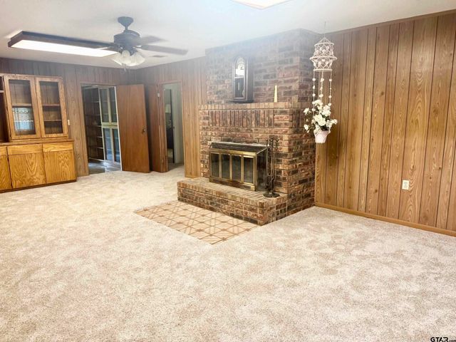 4393 W State Highway 7, Crockett, TX 75835