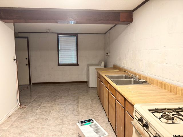 4393 W State Highway 7, Crockett, TX 75835