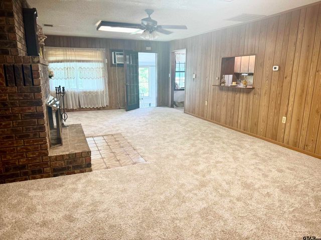 4393 W State Highway 7, Crockett, TX 75835
