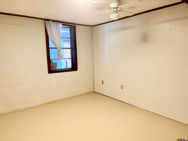 4393 W State Highway 7, Crockett, TX 75835