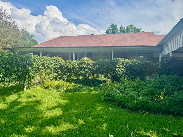 4393 W State Highway 7, Crockett, TX 75835