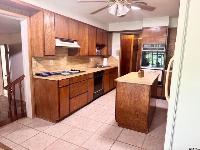 4393 W State Highway 7, Crockett, TX 75835