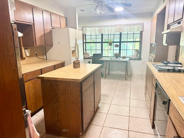 4393 W State Highway 7, Crockett, TX 75835