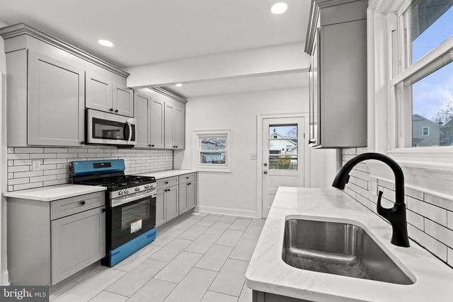 224 S DAVIS ST, Woodbury, NJ 08096