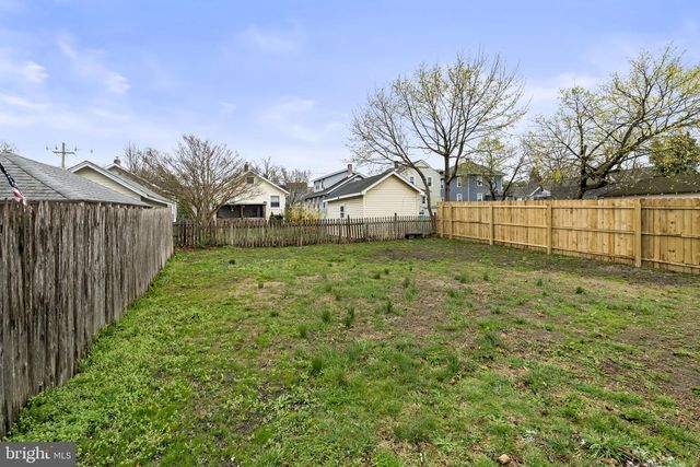 224 S DAVIS ST, Woodbury, NJ 08096