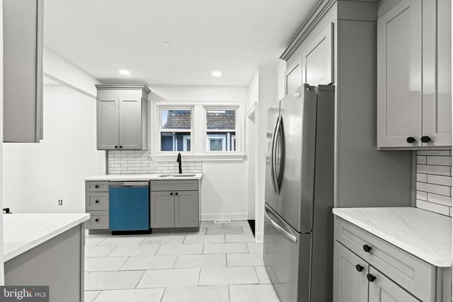224 S DAVIS ST, Woodbury, NJ 08096