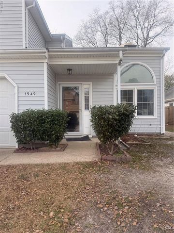 1949 Arlington Arch DR, Virginia Beach, VA 23464