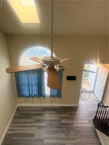 1949 Arlington Arch DR, Virginia Beach, VA 23464