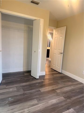 1949 Arlington Arch DR, Virginia Beach, VA 23464