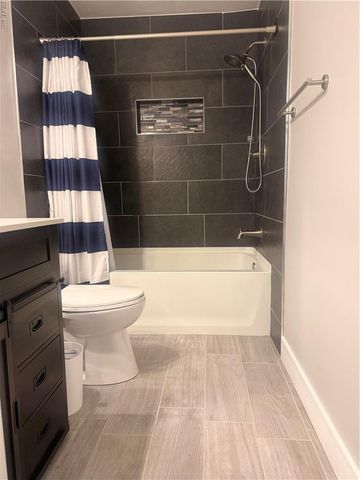 1949 Arlington Arch DR, Virginia Beach, VA 23464