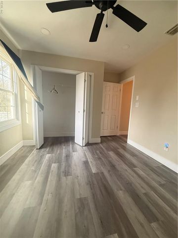 1949 Arlington Arch DR, Virginia Beach, VA 23464