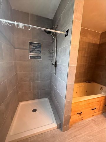 1949 Arlington Arch DR, Virginia Beach, VA 23464