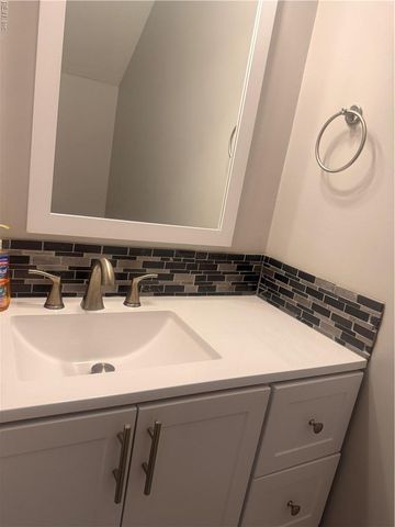 1949 Arlington Arch DR, Virginia Beach, VA 23464