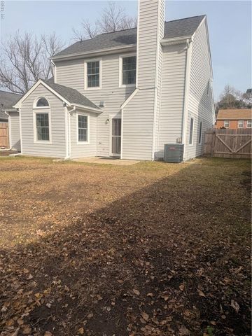 1949 Arlington Arch DR, Virginia Beach, VA 23464