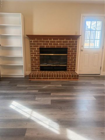 1949 Arlington Arch DR, Virginia Beach, VA 23464