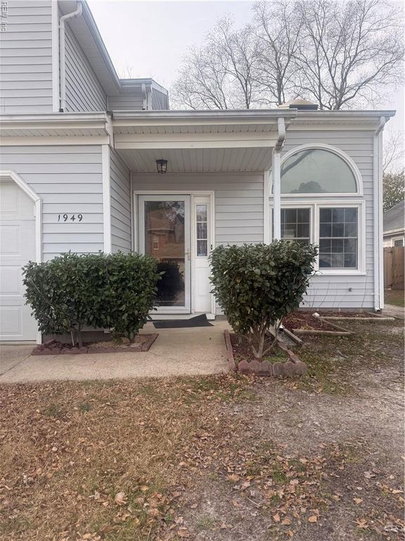 1949 Arlington Arch DR, Virginia Beach, VA 23464