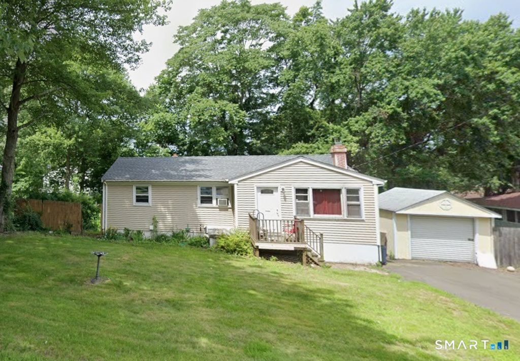 86 Crest Avenue, East Haven, CT 06513