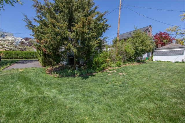 1852 Richmond Avenue, Bethlehem City, PA 18018