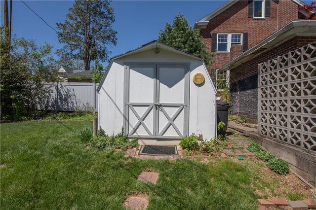 1852 Richmond Avenue, Bethlehem City, PA 18018