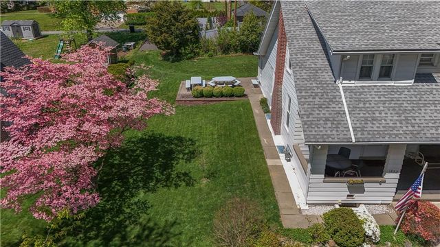 1852 Richmond Avenue, Bethlehem City, PA 18018
