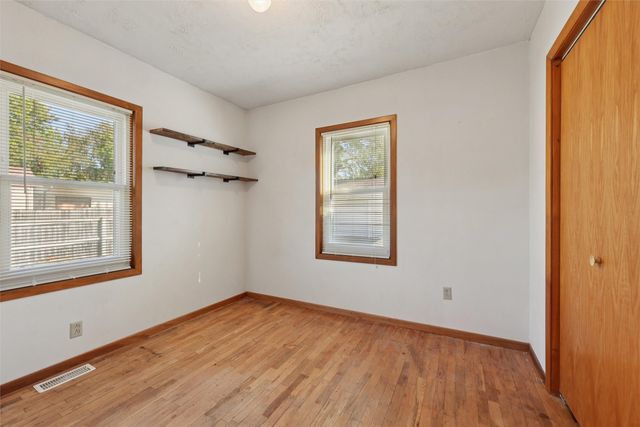 6465 NW 56th Street, Johnston, IA 50131