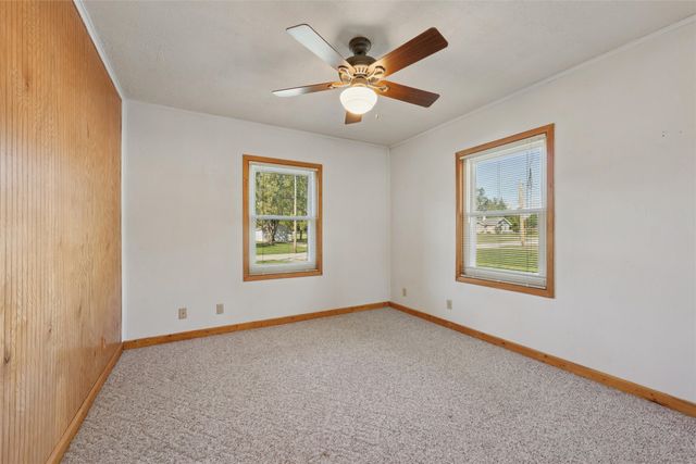 6465 NW 56th Street, Johnston, IA 50131