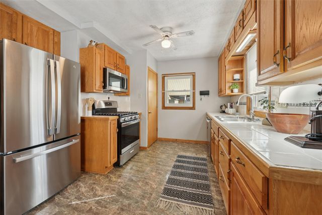 6465 NW 56th Street, Johnston, IA 50131