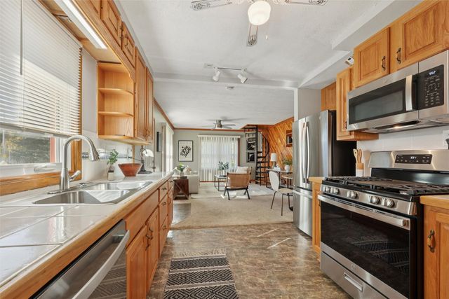 6465 NW 56th Street, Johnston, IA 50131