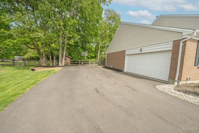 5601 Autumn Wynd Lane, Miami Twp, OH 45150