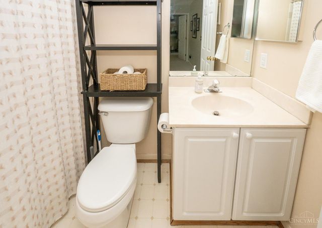 5601 Autumn Wynd Lane, Miami Twp, OH 45150