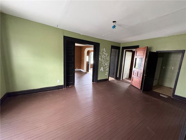 135 S Monmouth Street, Dayton, OH 45403