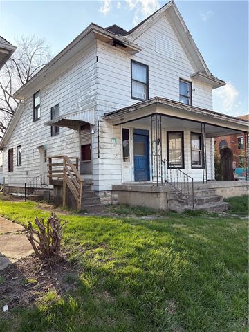 135 S Monmouth Street, Dayton, OH 45403