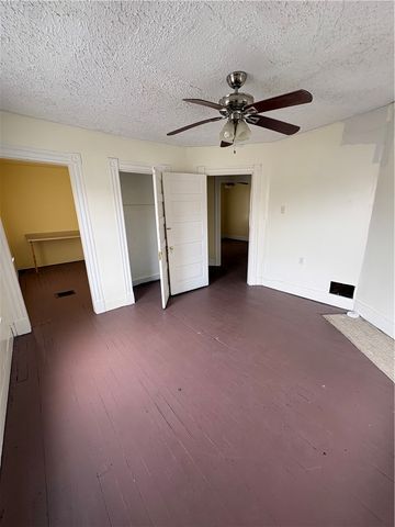 135 S Monmouth Street, Dayton, OH 45403