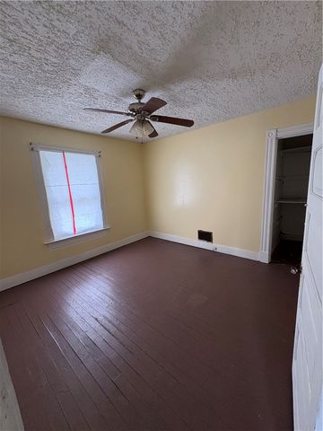 135 S Monmouth Street, Dayton, OH 45403