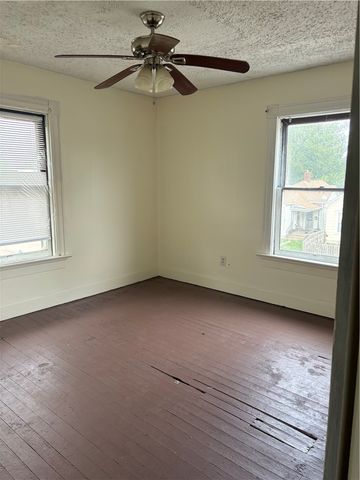 135 S Monmouth Street, Dayton, OH 45403