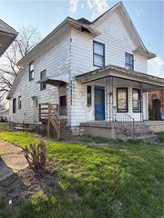 135 S Monmouth Street, Dayton, OH 45403