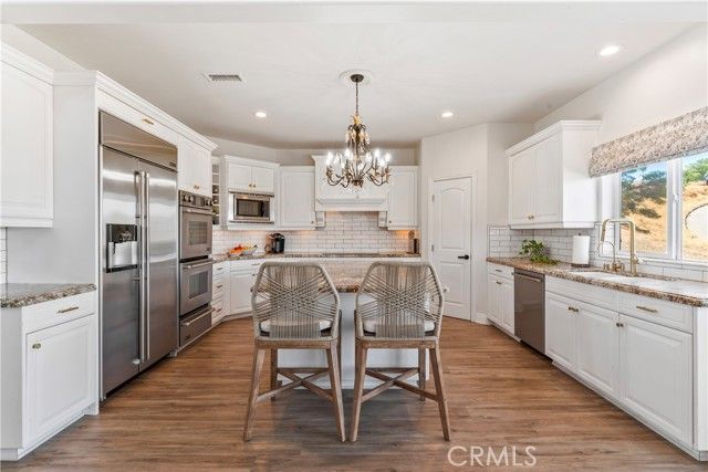 22941 Gold Rush Place, Canyon Lake, CA 92587