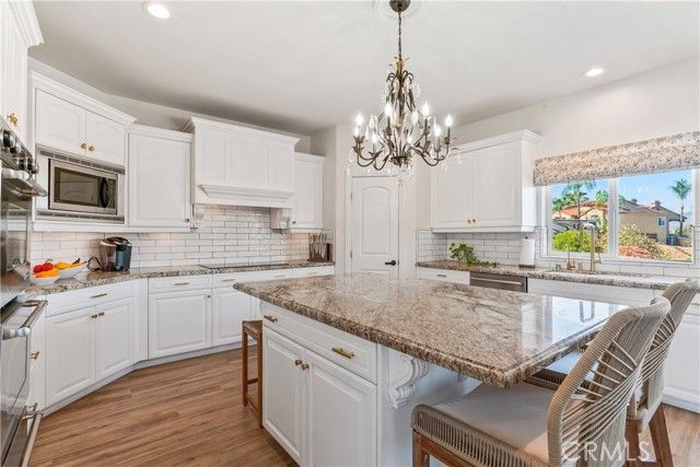 22941 Gold Rush Place, Canyon Lake, CA 92587