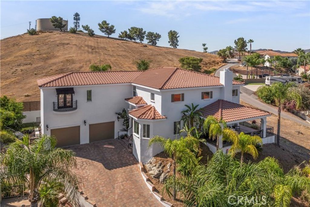 22941 Gold Rush Place, Canyon Lake, CA 92587